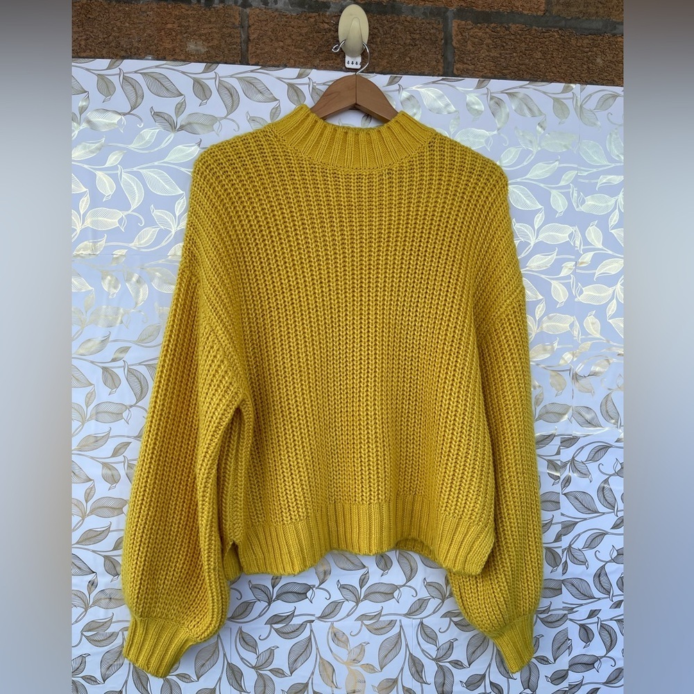 Cinq à Sept Yellow Balloon Sleeve Sweater M | Chunky Knit Mock Neck size medium